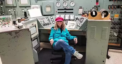 Linda Aksomitis in the main control center at B-Reactor.