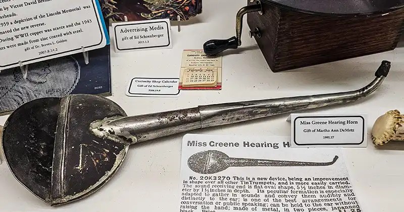 Miss Greene Hearing Horn. 