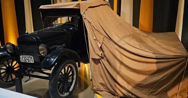 1926 Ford Model T Automobile with car camping auto tent.